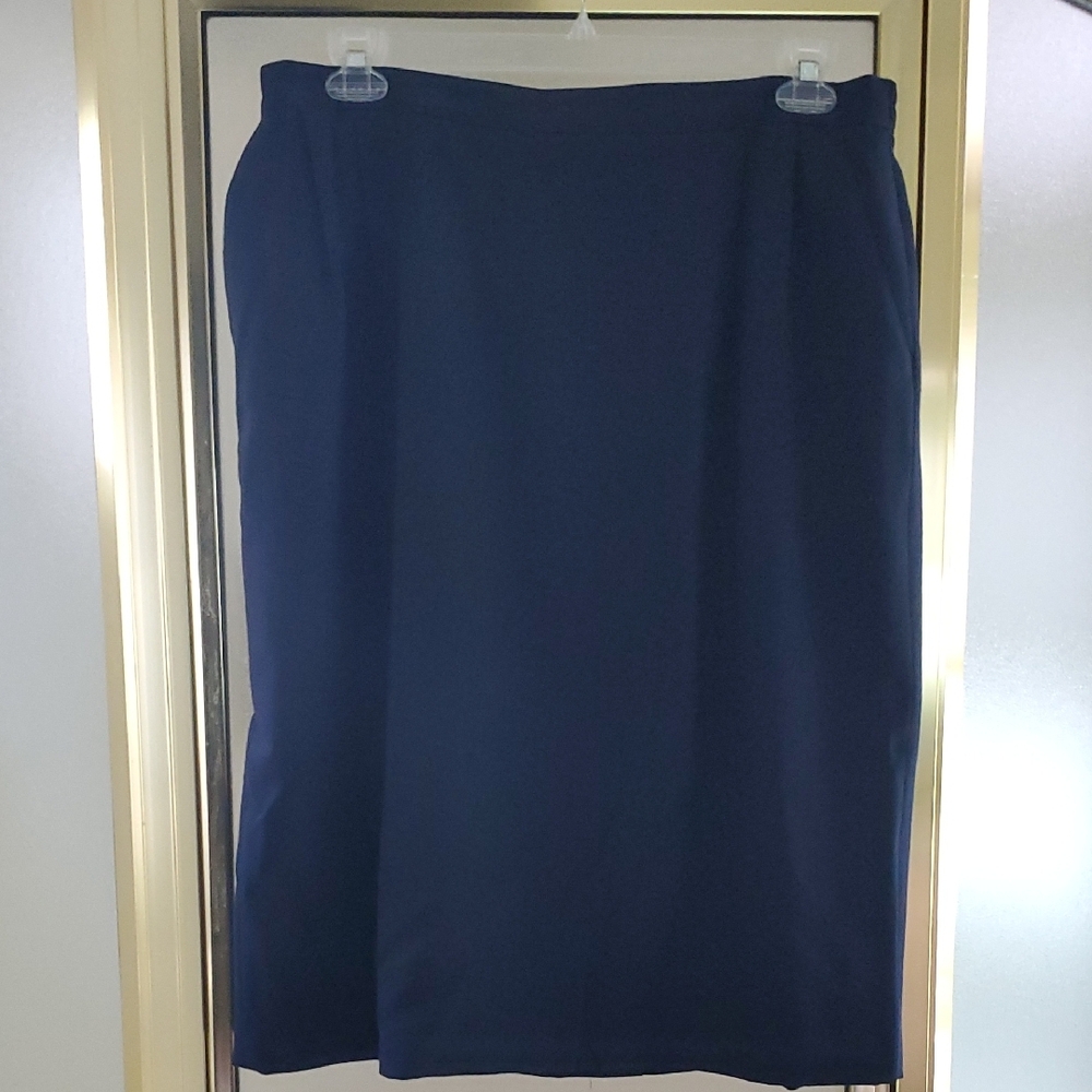 Elegant Navy Blue Women's Skirt